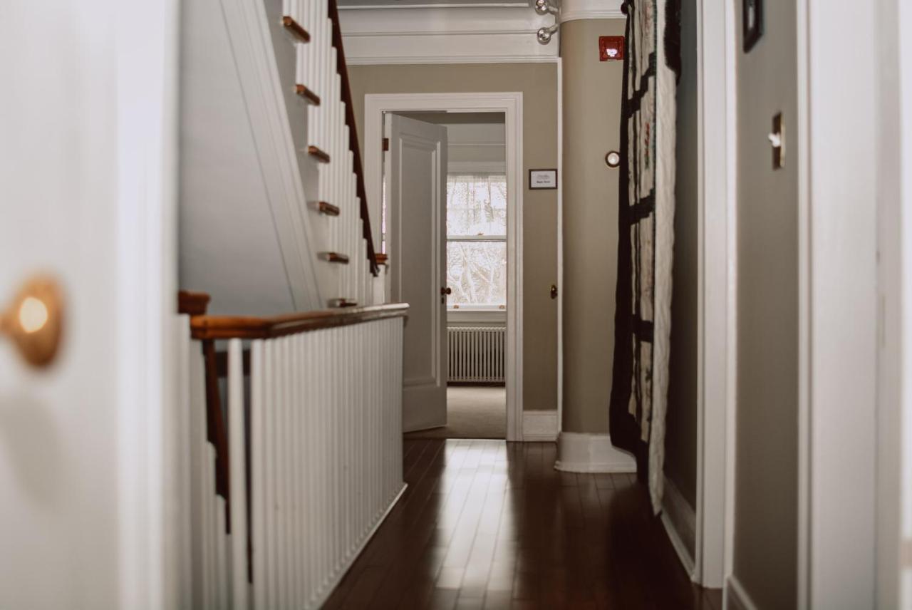 Hill Road Manor Bed & Breakfast Grand Falls Windsor Εξωτερικό φωτογραφία