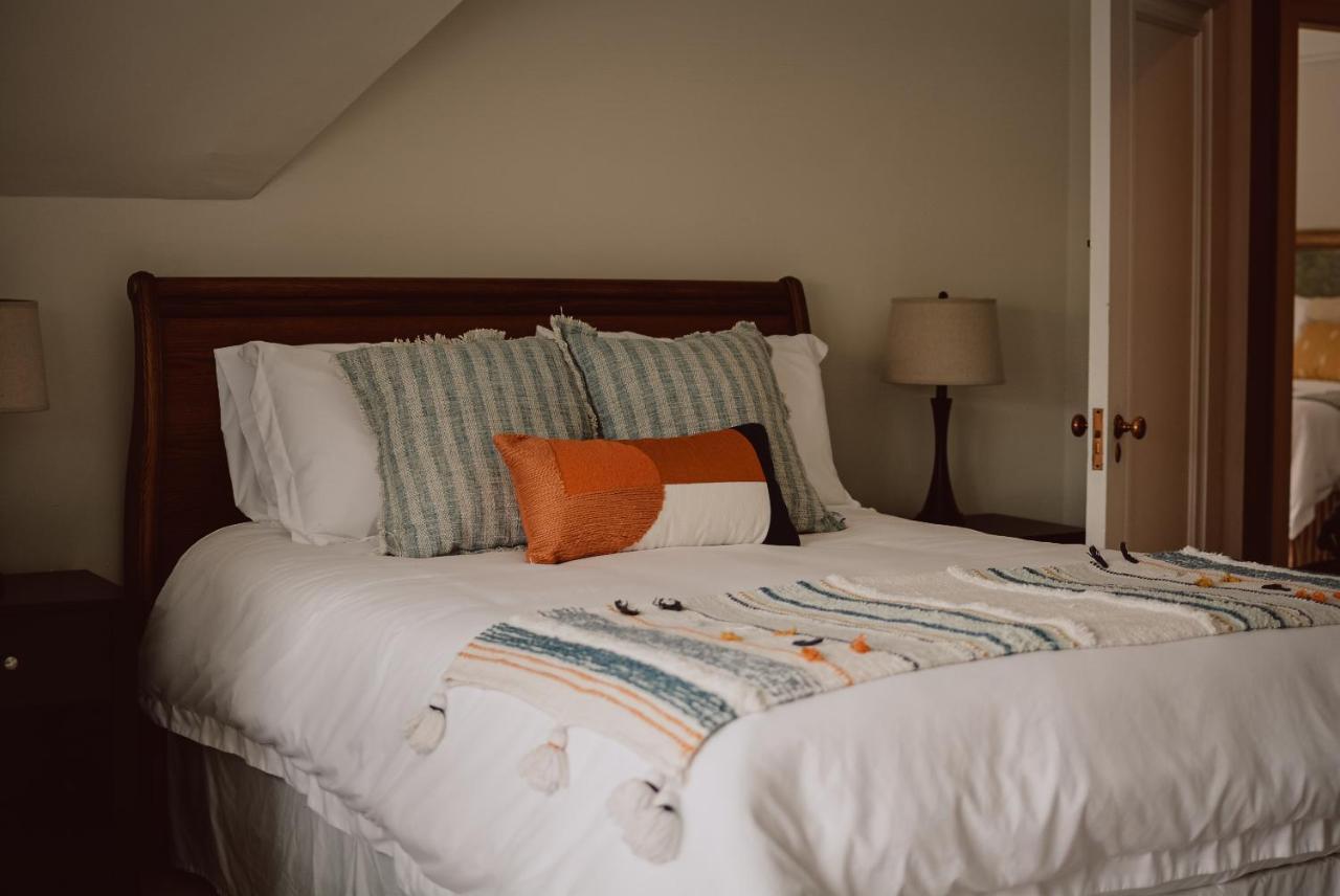 Hill Road Manor Bed & Breakfast Grand Falls Windsor Εξωτερικό φωτογραφία