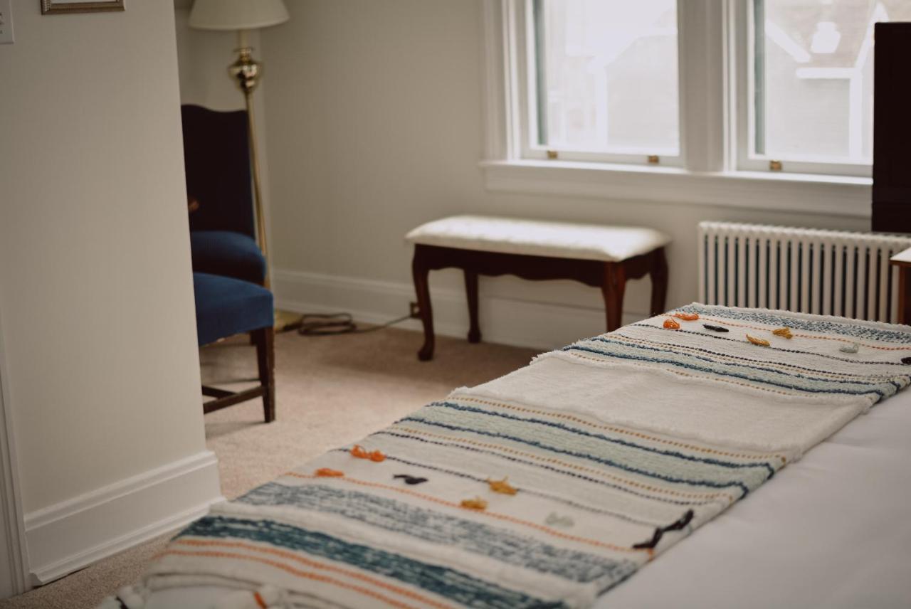 Hill Road Manor Bed & Breakfast Grand Falls Windsor Εξωτερικό φωτογραφία